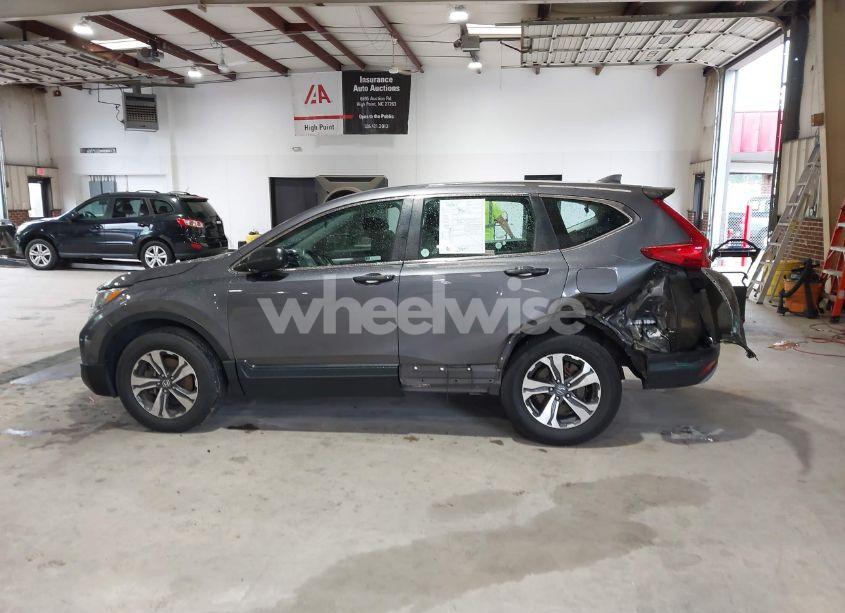 Photo 14 of 2018 Honda Cr-v LX (VIN 2HKRW6H3XJH216773)