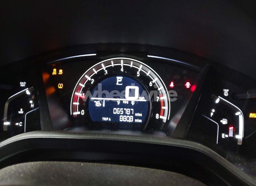 Photo 15 of 2018 Honda Cr-v LX (VIN 2HKRW6H3XJH216773)