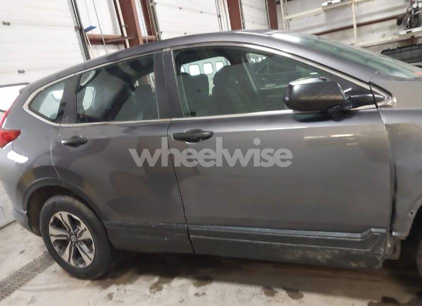 Photo 13 of 2018 Honda Cr-v LX (VIN 2HKRW6H3XJH217762)