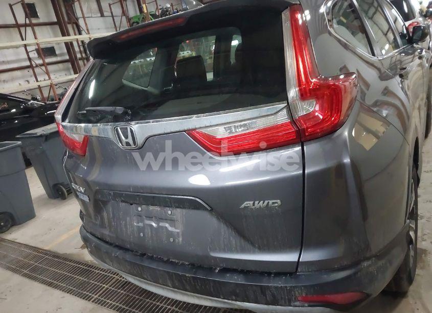 Photo 16 of 2018 Honda Cr-v LX (VIN 2HKRW6H3XJH217762)