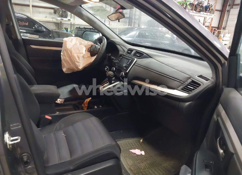 Photo 5 of 2018 Honda Cr-v LX (VIN 2HKRW6H3XJH217762)