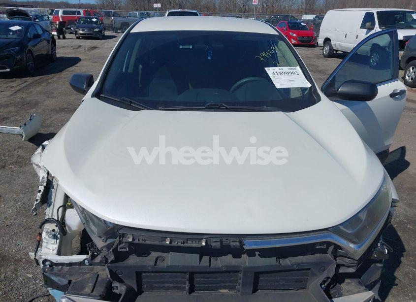 Photo 10 of 2018 Honda Cr-v LX (VIN 2HKRW6H3XJH227028)