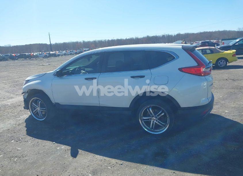 Photo 14 of 2018 Honda Cr-v LX (VIN 2HKRW6H3XJH227028)