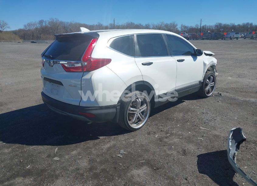 Photo 4 of 2018 Honda Cr-v LX (VIN 2HKRW6H3XJH227028)