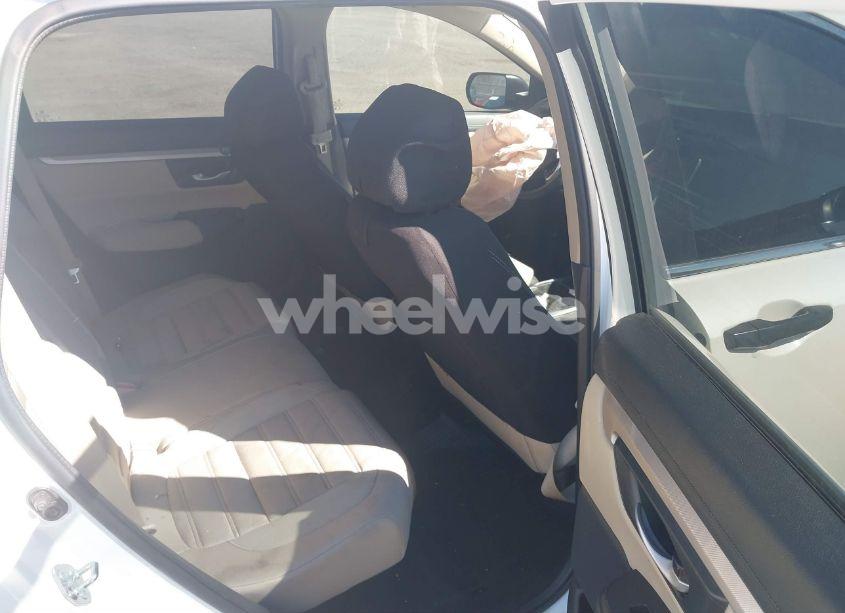 Photo 8 of 2018 Honda Cr-v LX (VIN 2HKRW6H3XJH227028)