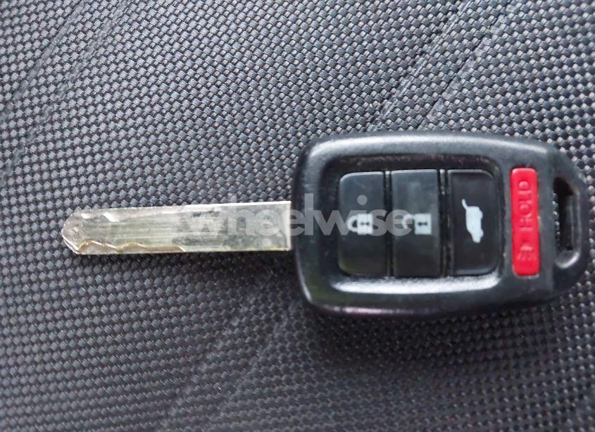 Photo 11 of 2019 Honda Cr-v LX (VIN 2HKRW6H3XKH202504)