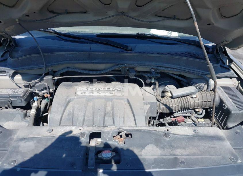 Photo 10 of 2006 Honda Pilot LX (VIN 2HKYF18106H545261)