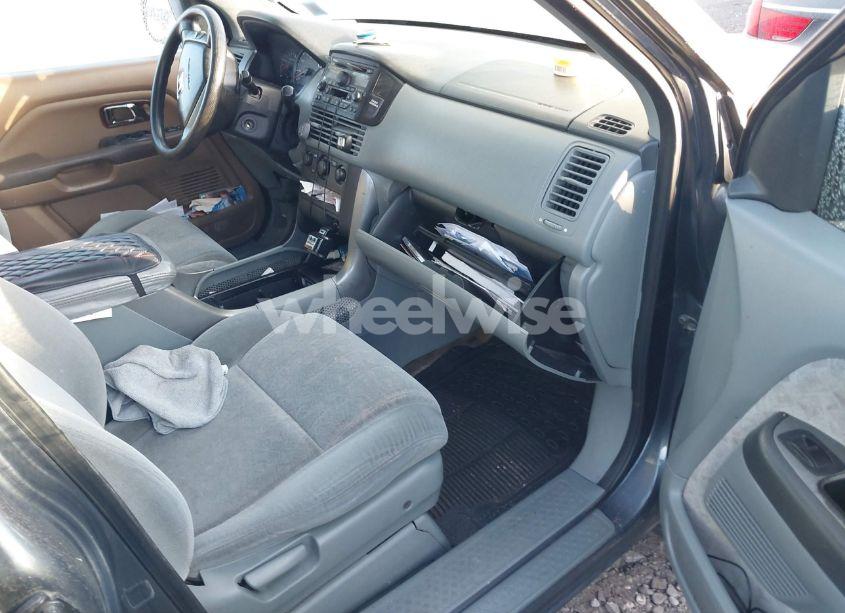 Photo 5 of 2005 Honda Pilot LX (VIN 2HKYF18115H535045)