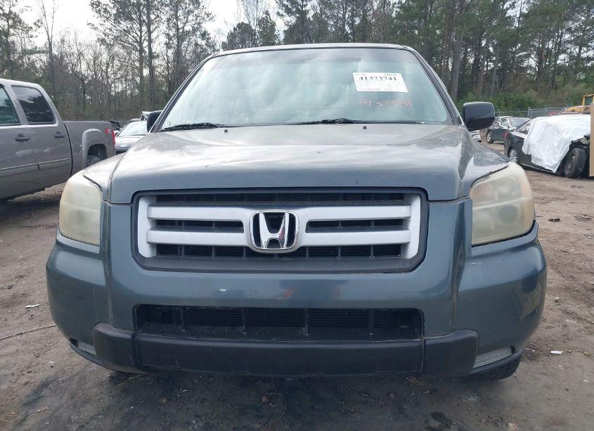 Photo 6 of 2006 Honda Pilot LX (VIN 2HKYF18116H540621)