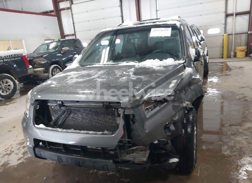 Photo 12 of 2007 Honda Pilot LX (VIN 2HKYF18117H508317)