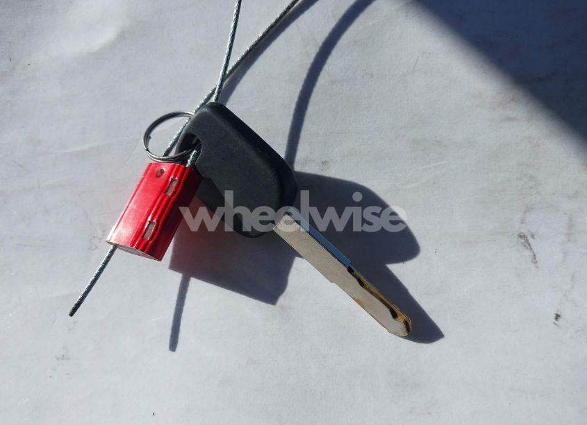 Photo 11 of 2007 Honda Pilot LX (VIN 2HKYF18117H512738)