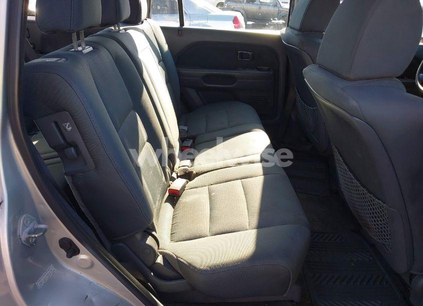 Photo 8 of 2007 Honda Pilot LX (VIN 2HKYF18117H512738)