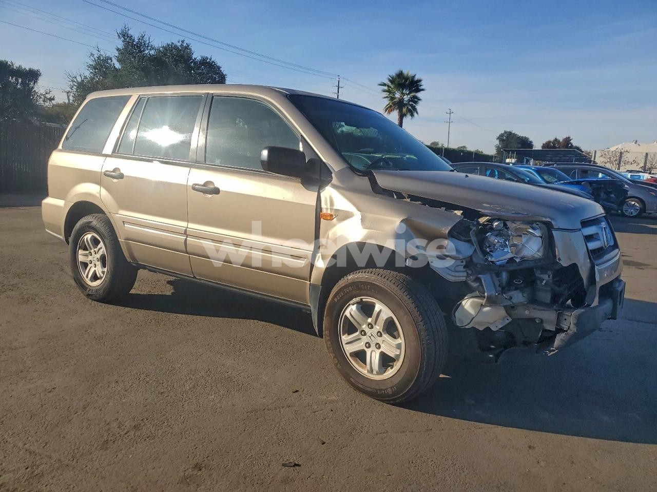 Photo 4 of 2007 HONDA PILOT LX (VIN 2HKYF18117H536473)