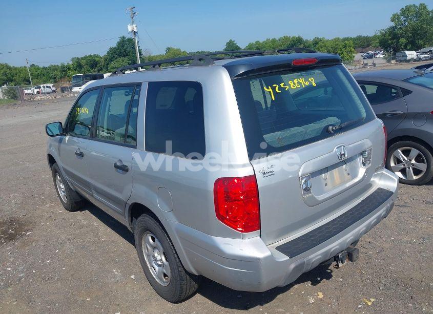 Photo 3 of 2005 Honda Pilot LX (VIN 2HKYF18125H572864)