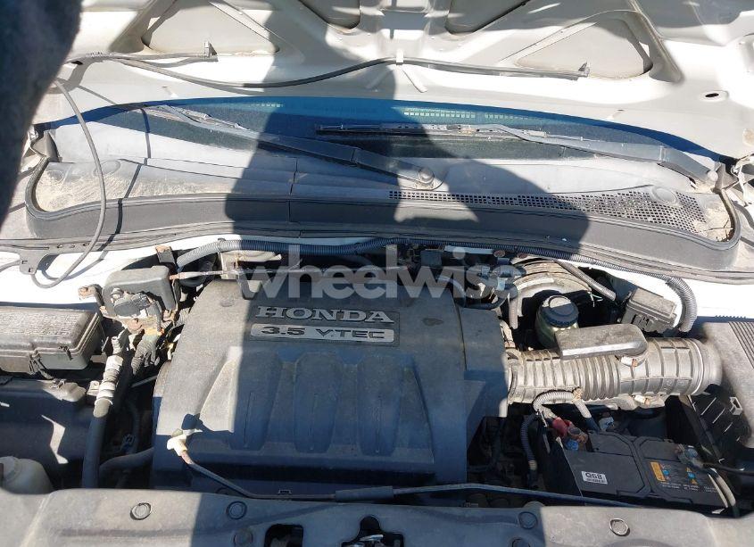 Photo 10 of 2006 Honda Pilot LX (VIN 2HKYF18126H532527)