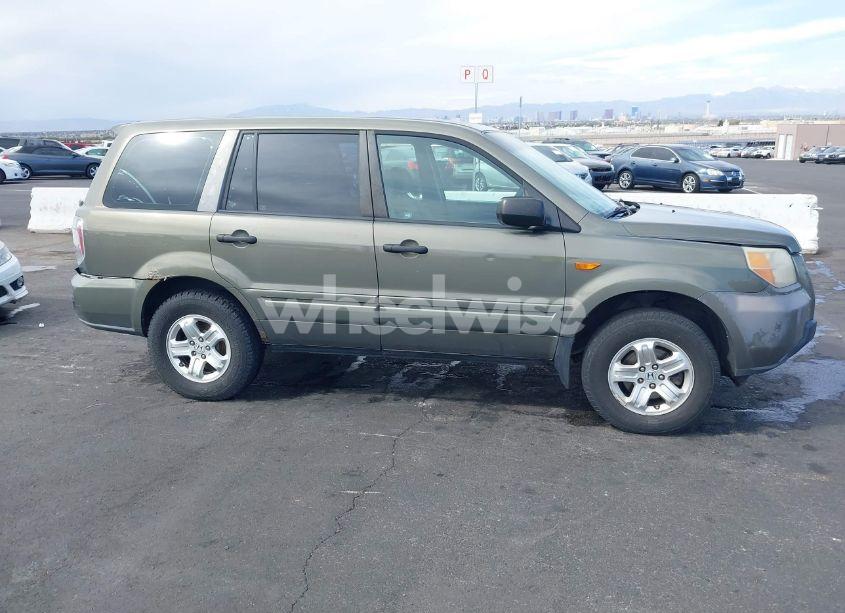 Photo 12 of 2007 Honda Pilot LX (VIN 2HKYF18127H537308)