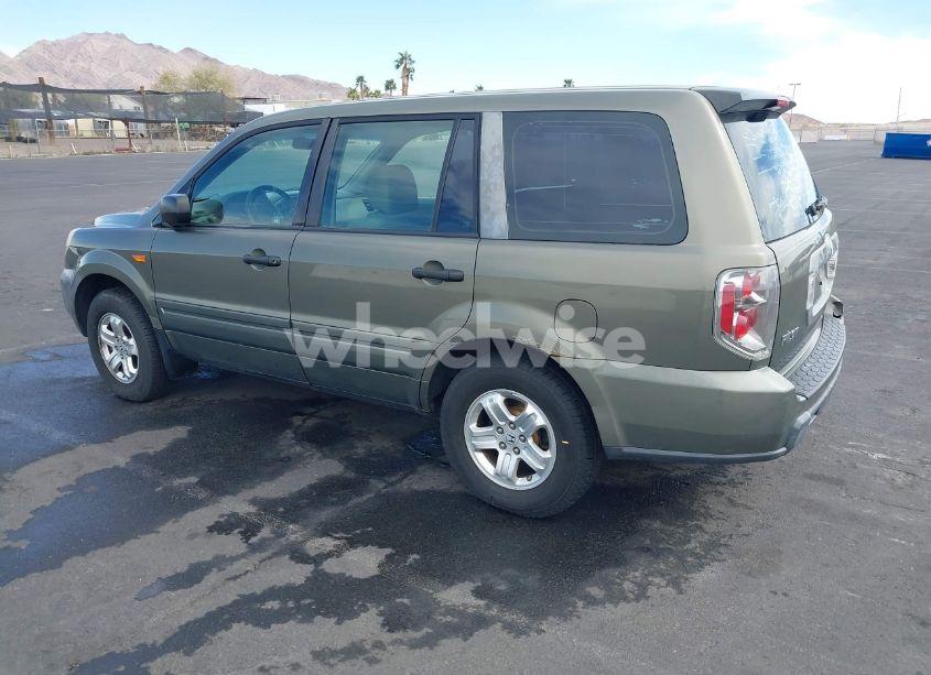 Photo 3 of 2007 Honda Pilot LX (VIN 2HKYF18127H537308)