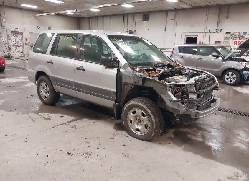 2003 Honda Pilot LX (VIN 2HKYF18133H532144) main photo