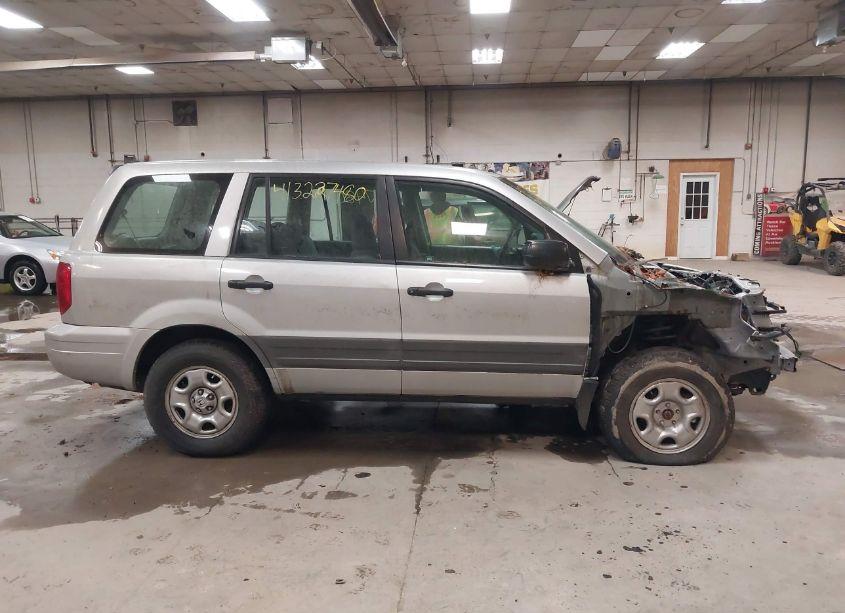 Photo 14 of 2003 Honda Pilot LX (VIN 2HKYF18133H532144)