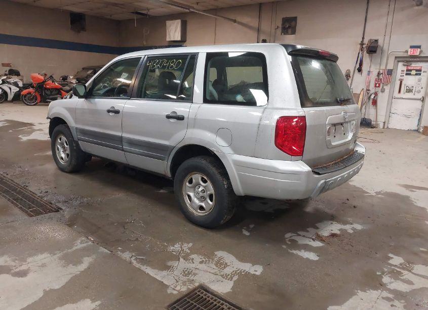 Photo 3 of 2003 Honda Pilot LX (VIN 2HKYF18133H532144)