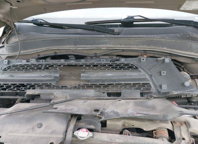 Photo 10 of 2004 Honda Pilot LX (VIN 2HKYF18134H539807)