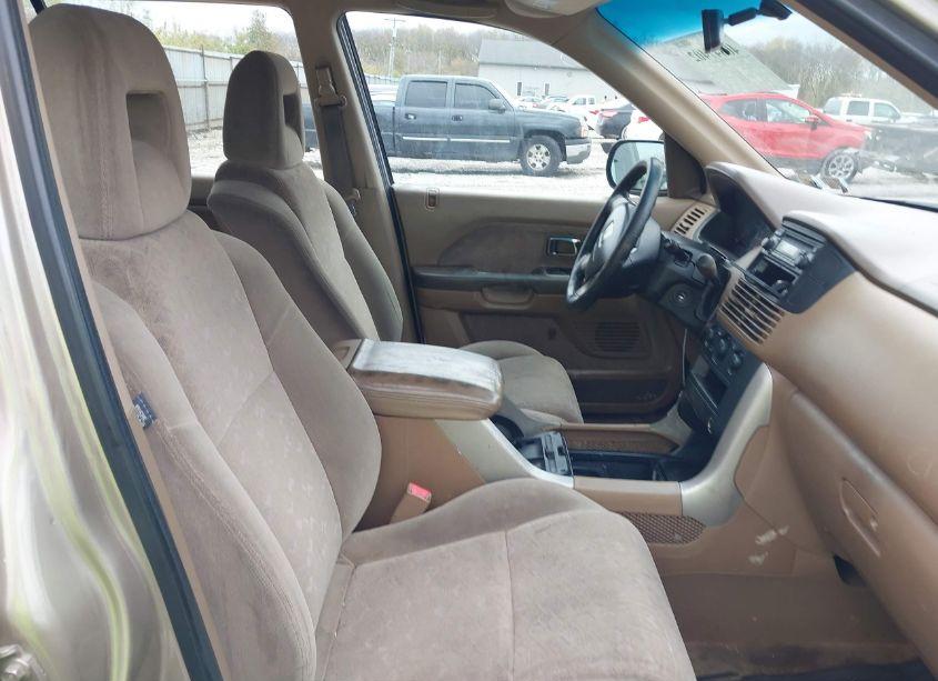 Photo 5 of 2004 Honda Pilot LX (VIN 2HKYF18134H539807)