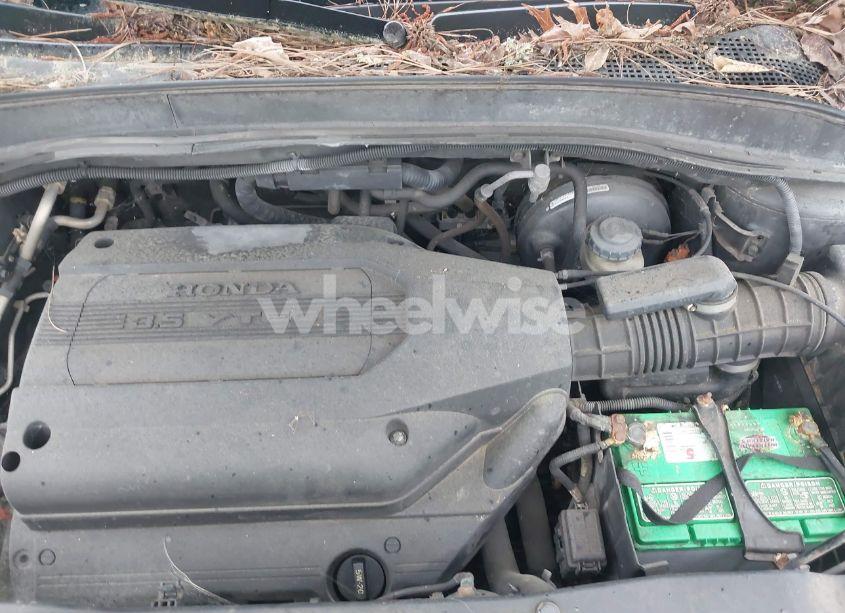 Photo 10 of 2004 Honda Pilot LX (VIN 2HKYF18134H561743)