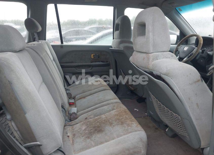 Photo 8 of 2004 Honda Pilot LX (VIN 2HKYF18134H561743)