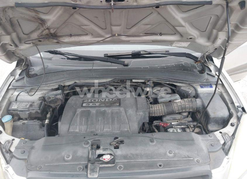 Photo 10 of 2005 Honda Pilot LX (VIN 2HKYF18135H567124)