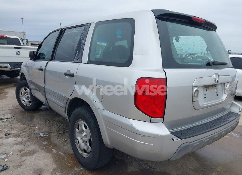 Photo 3 of 2005 Honda Pilot LX (VIN 2HKYF18135H567124)