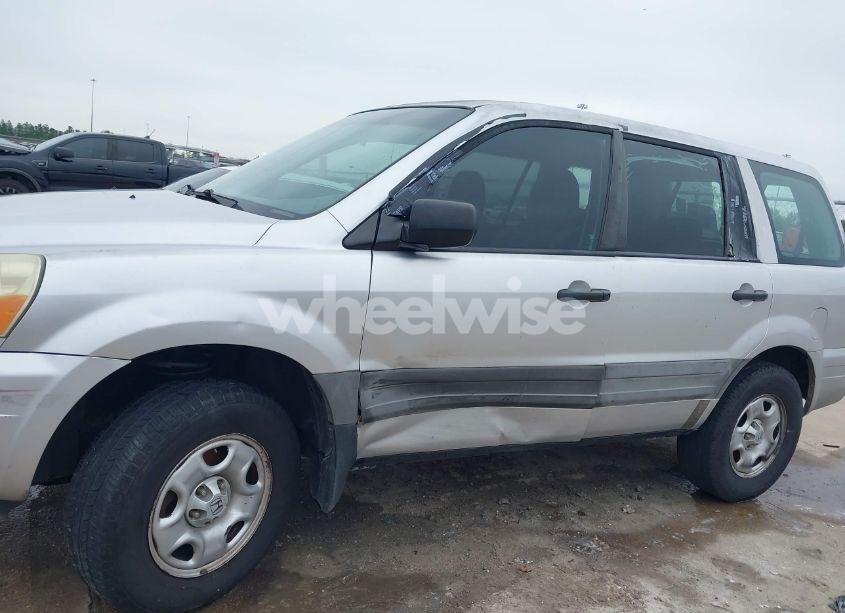 Photo 6 of 2005 Honda Pilot LX (VIN 2HKYF18135H567124)