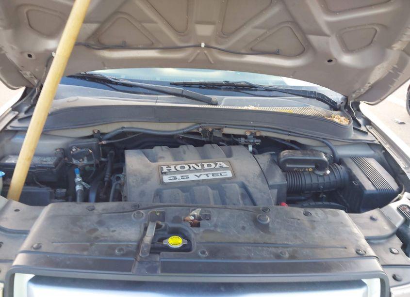 Photo 10 of 2006 Honda Pilot LX (VIN 2HKYF18136H510052)