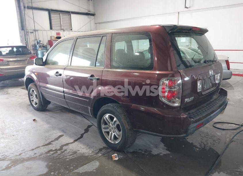 Photo 3 of 2007 Honda Pilot LX (VIN 2HKYF18137H519304)