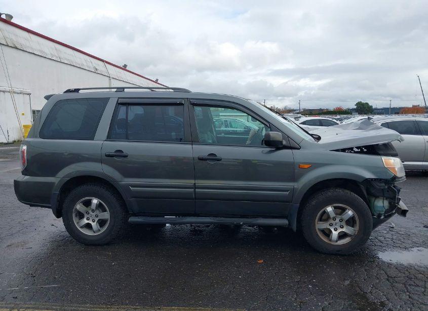 Photo 12 of 2007 Honda Pilot LX (VIN 2HKYF18137H530027)