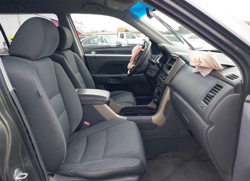 Photo 5 of 2007 Honda Pilot LX (VIN 2HKYF18137H530027)