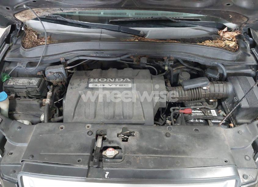 Photo 10 of 2006 Honda Pilot LX (VIN 2HKYF18146H555937)