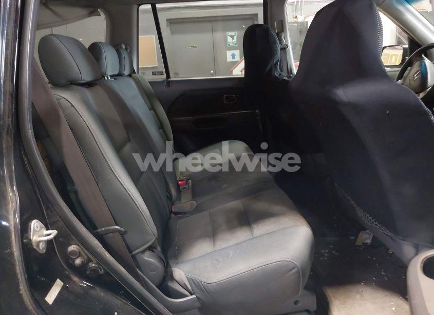 Photo 8 of 2006 Honda Pilot LX (VIN 2HKYF18146H555937)