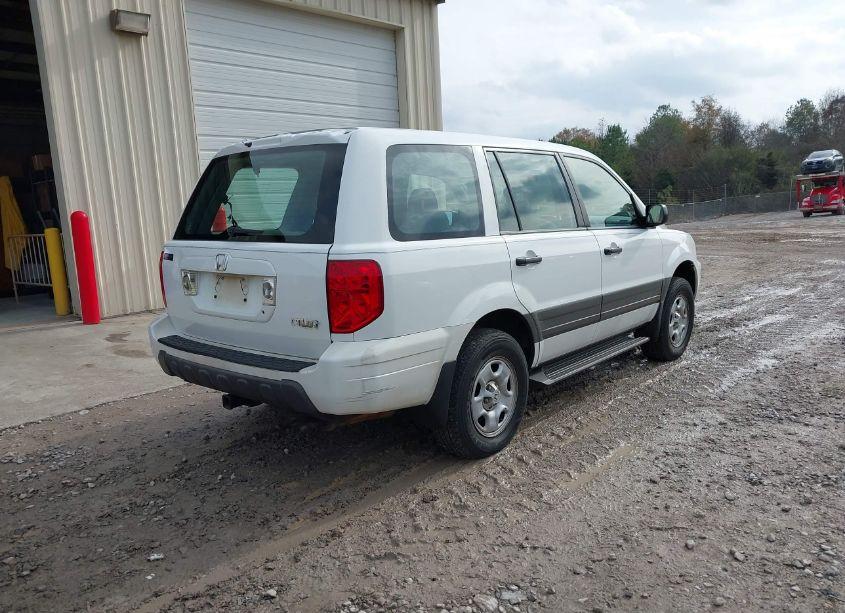 Photo 4 of 2003 Honda Pilot LX (VIN 2HKYF18163H513605)