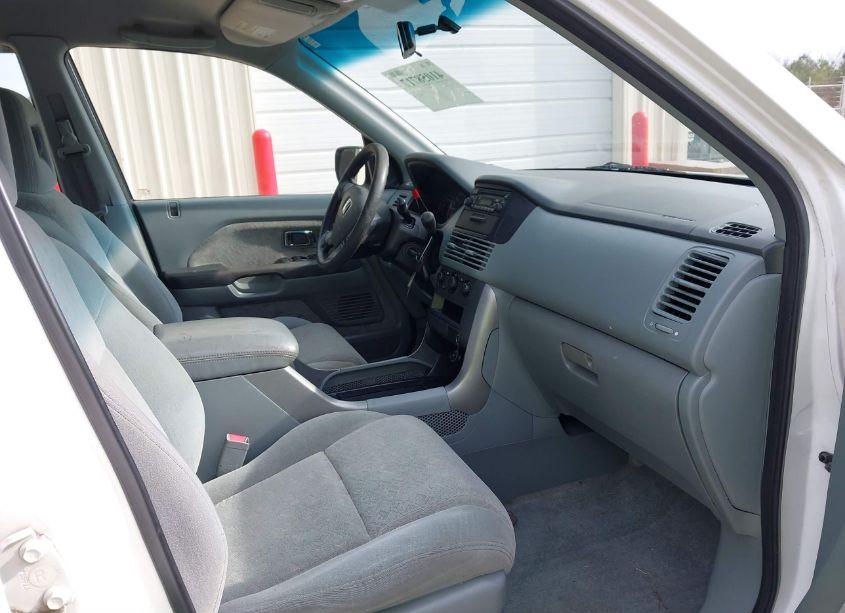 Photo 5 of 2003 Honda Pilot LX (VIN 2HKYF18163H513605)