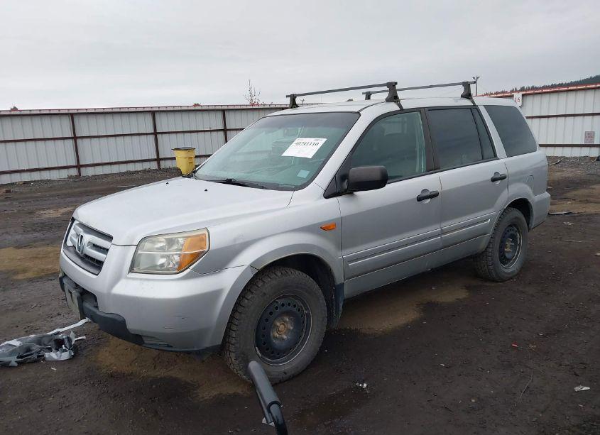 Photo 2 of 2006 Honda Pilot LX (VIN 2HKYF18166H510109)