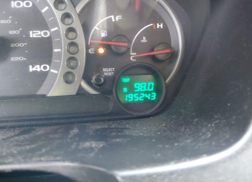 Photo 7 of 2004 Honda Pilot LX (VIN 2HKYF18174H616923)