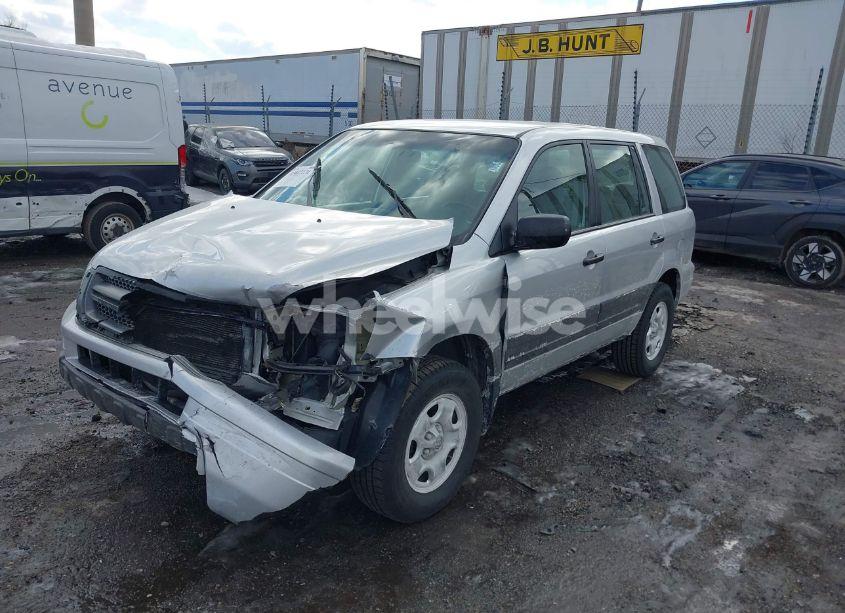 Photo 2 of 2005 Honda Pilot LX (VIN 2HKYF18175H528150)