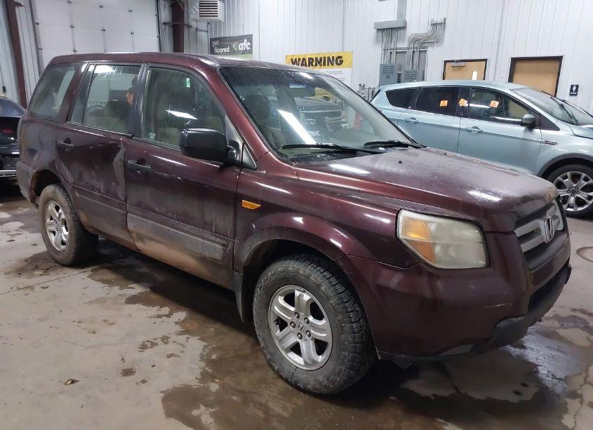 2007 Honda Pilot LX (VIN 2HKYF18177H537790) main photo