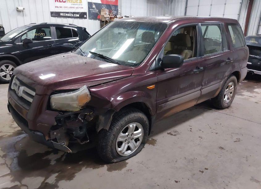 Photo 2 of 2007 Honda Pilot LX (VIN 2HKYF18177H537790)
