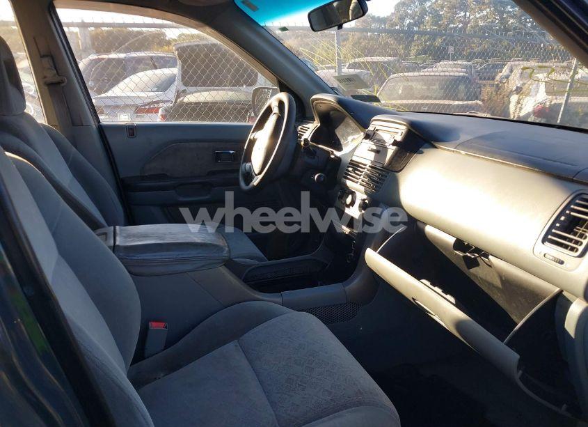 Photo 5 of 2003 Honda Pilot LX (VIN 2HKYF18183H582196)