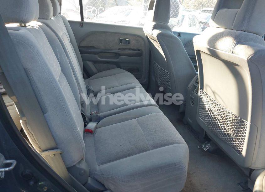 Photo 8 of 2003 Honda Pilot LX (VIN 2HKYF18183H582196)