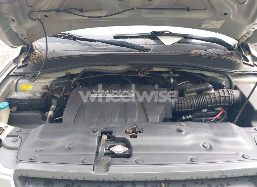 Photo 10 of 2005 Honda Pilot LX (VIN 2HKYF18185H572190)