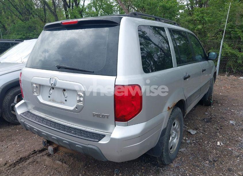 Photo 4 of 2005 Honda Pilot LX (VIN 2HKYF18185H572190)