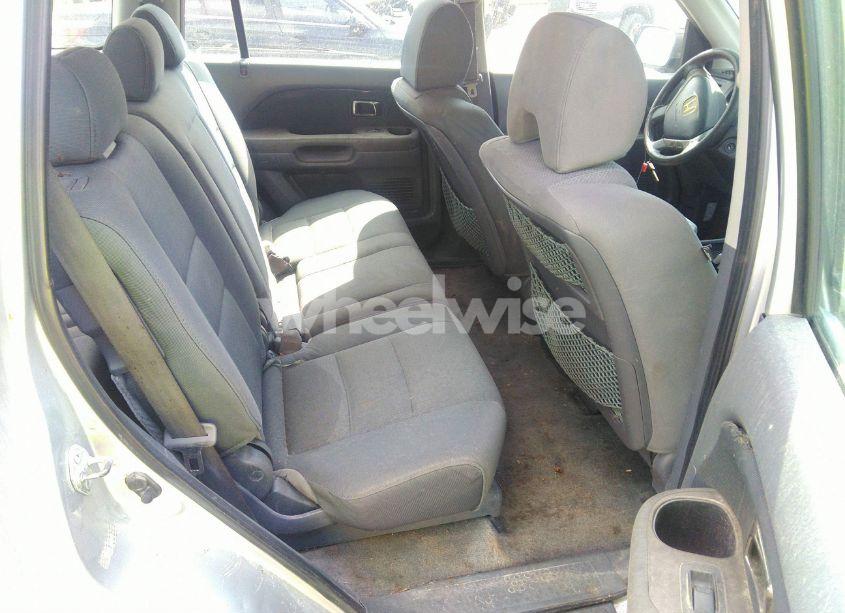 Photo 8 of 2006 Honda Pilot LX (VIN 2HKYF18186H511939)