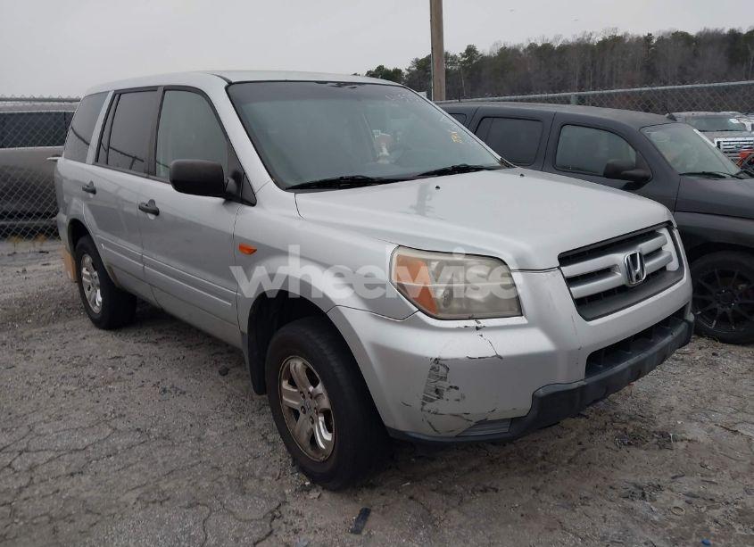 2007 Honda Pilot LX (VIN 2HKYF18187H533828) main photo